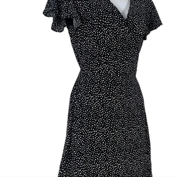 Harper wrap around dres size medium - Picture 4 of 8